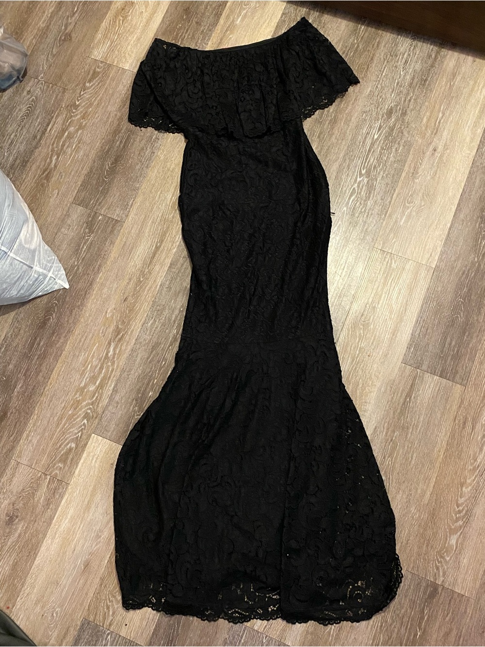 Off-Shoulder Gothic Black Lace Mermaid Dress